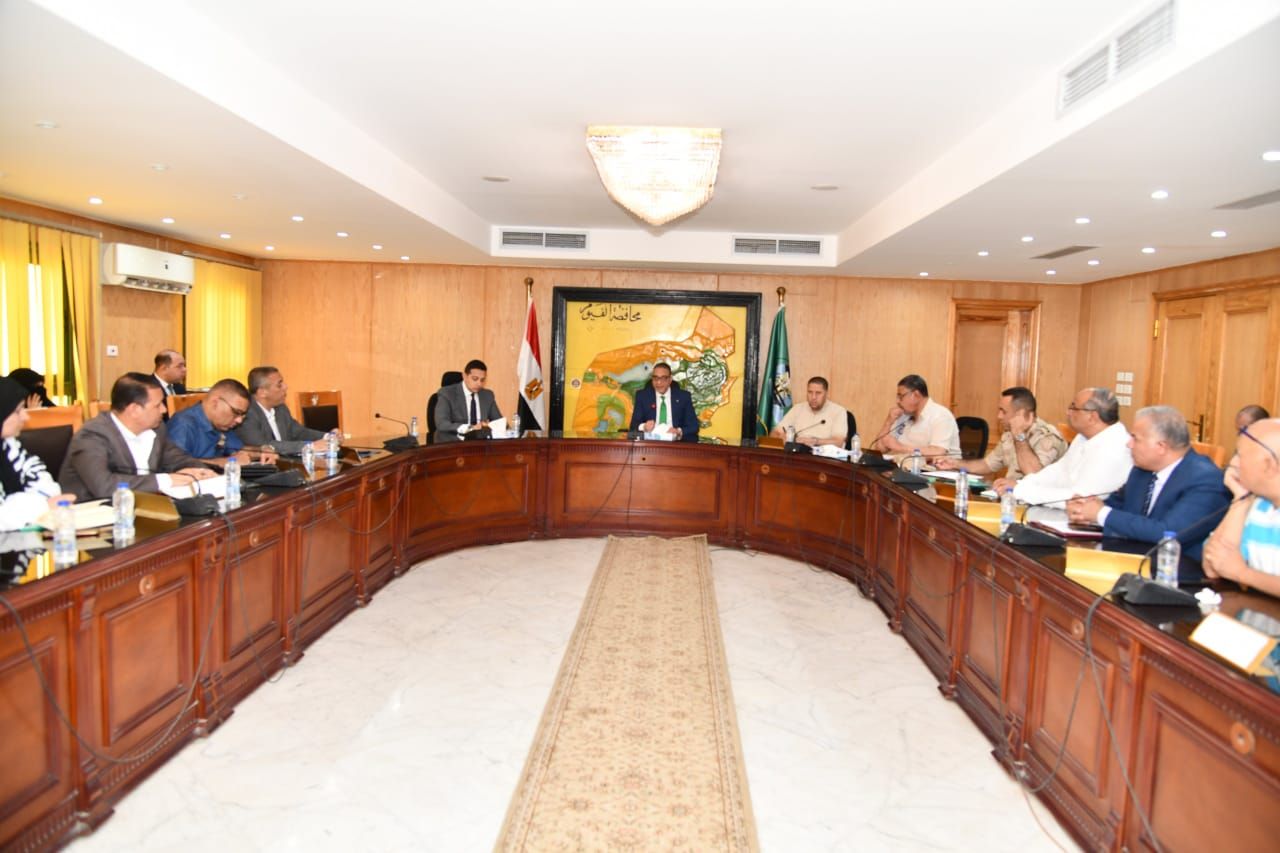 استعداداً لانتخابات مجلس الشيوخ 2025.. محافظ الفيوم يشدد على رفع درجة الاستعداد القصوى والجاهزية لمقار اللجان - الخليج الان