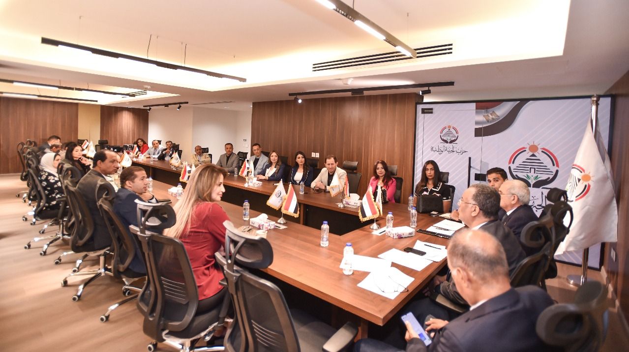 إعلام «الجبهة الوطنية» تناقش خطة عملها في انتخابات الشيوخ: تواصل مباشر وتمثيل حقيقي للشارع - الخليج الان