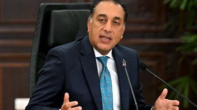 رئيس الوزراء:جميع سفن التغييز دخلت الخدمة.. وسددنا أكثر من مليار دولار من المتأخرات المستحقة - الخليج الان