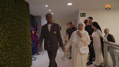 من أجل عيون جدته.. لامين يامال يوقع لبرشلونة حتى 2031 ويستلم قميص ميسي - الخليج الان