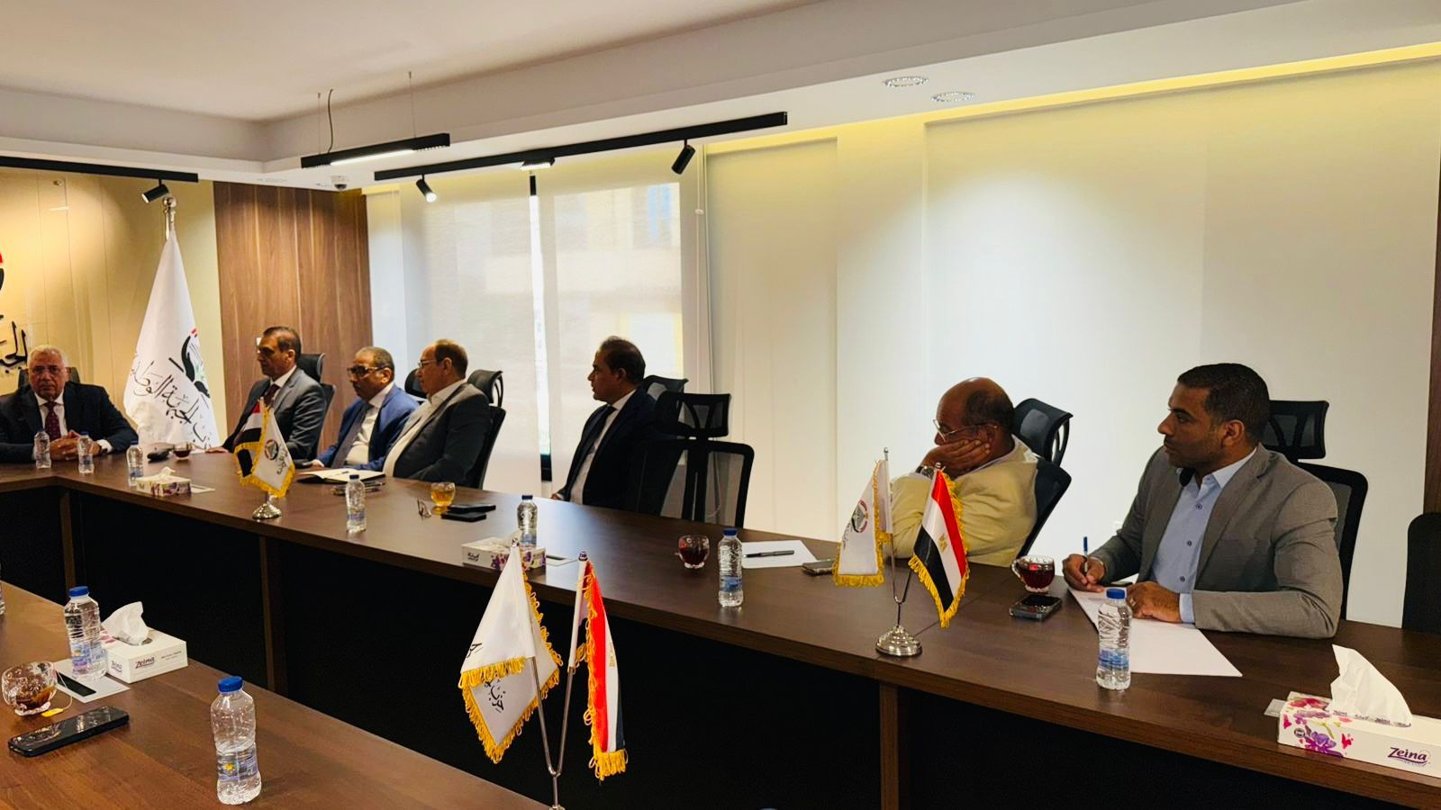 قيادات “الجبهة الوطنية” تجتمع برئاسة الجزار لبحث الترتيبات النهائية لانتخابات الشيوخ - الخليج الان