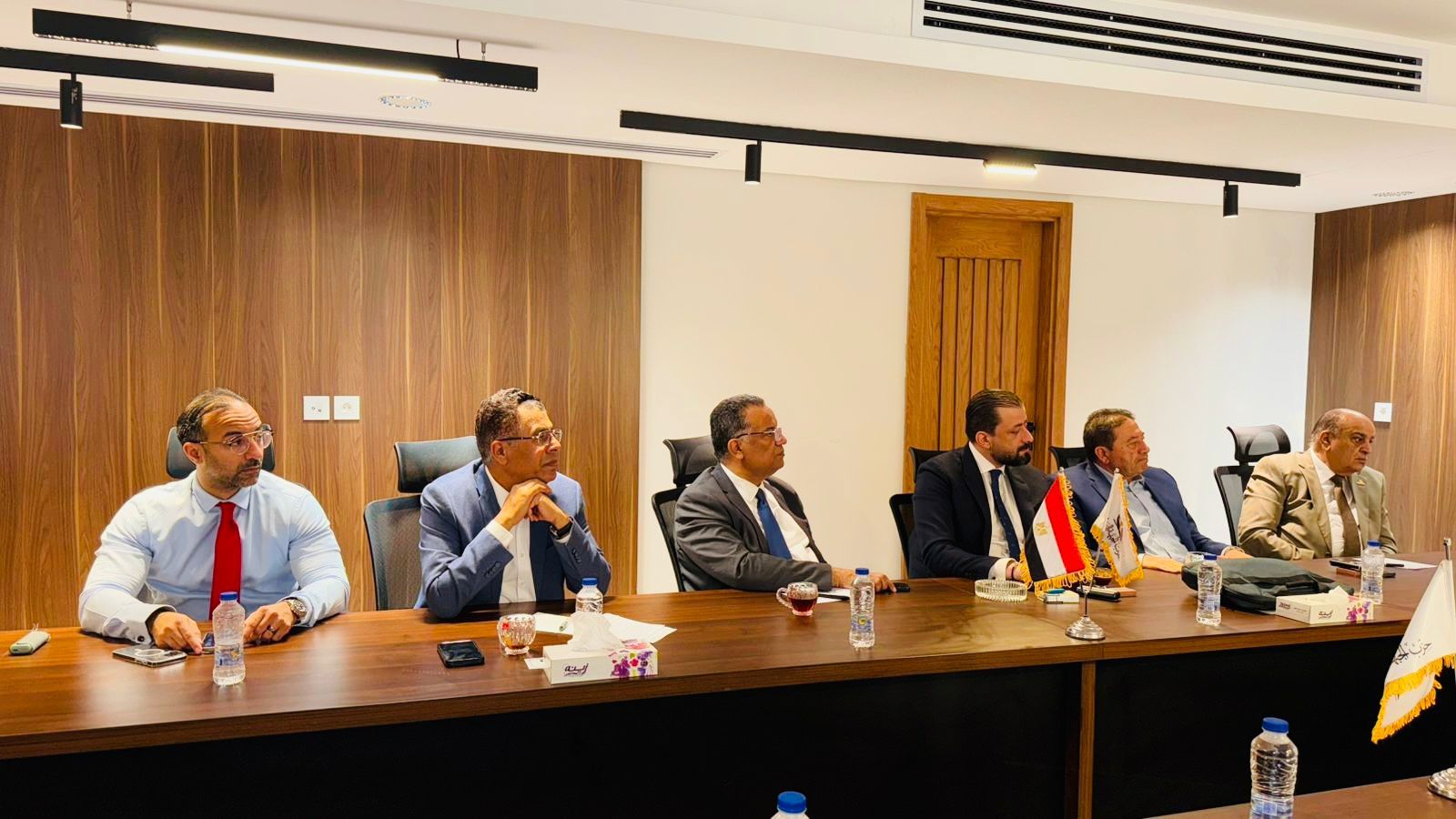 قيادات “الجبهة الوطنية” تجتمع برئاسة الجزار لبحث الترتيبات النهائية لانتخابات الشيوخ - الخليج الان