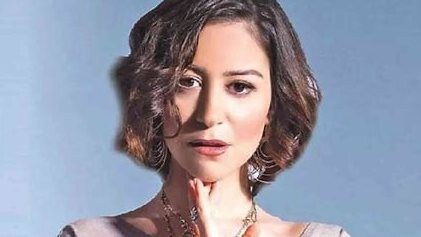 عيب اللي بيحصل ده.. أول تعليق من منة شلبي على شائعة وفاة والدتها - الخليج الان