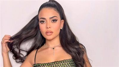 بعد اعتزاله لحرمانية لمسها.. أسماء جلال تتخذ الإجراءات القانونية ضد مصفف شعرها - الخليج الان
