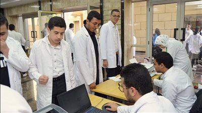 تعرف على مصروفات كلية الطب البشري فى الجامعات الخاصة والأهلية 2025 - الخليج الان