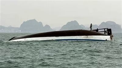 «رحلة تحولت إلى كابوس».. غرق قارب سياحي يودي بحياة 34 شخصاً في فيتنام - الخليج الان