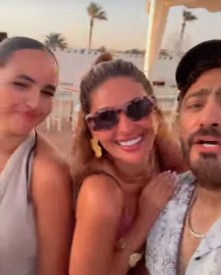 مي سليم ونسرين أمين وابنتها يحتفلن مع تامر حسني بألبومه الجديد لينا معاد.. صور - الخليج الان