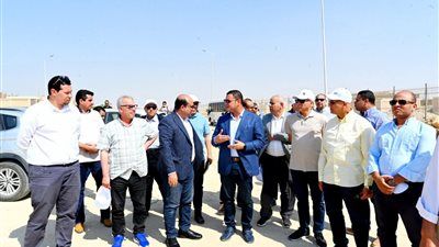 وزير الإسكان يتفقد وحدات المبادرة الرئاسية "سكن لكل المصريين" ومحطة صرف صحي بمدينة حدائق أكتوبر - الخليج الان