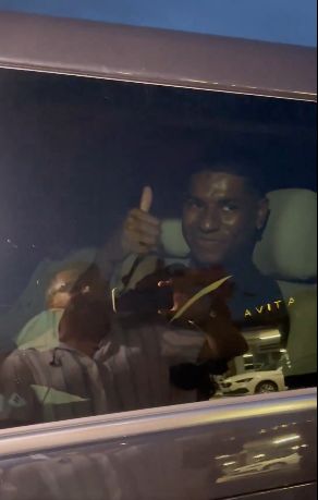 ماركوس راشفورد يصل إسبانيا تمهيداً لانضمامه إلى برشلونة - الخليج الان