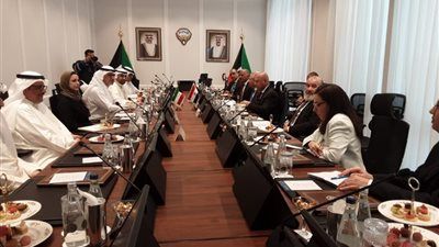 وزير الصناعة والنقل يعقد سلسلة لقاءات موسعة مع عدد من الوزراء والمسؤولين بدولة الكويت - الخليج الان