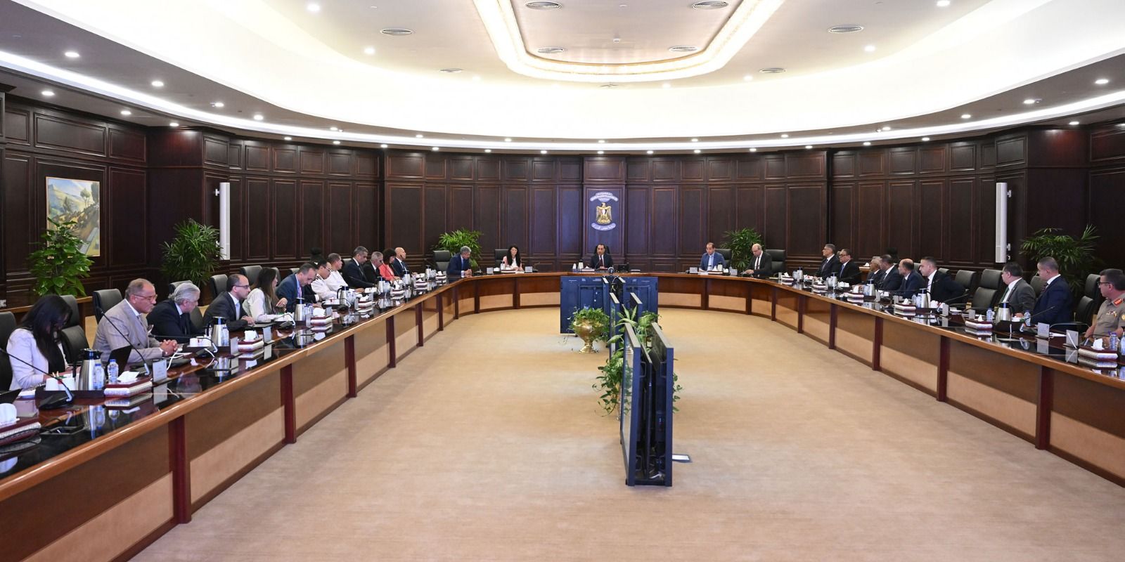 رئيس الوزراء يترأس اجتماع اللجنة العليا لمتابعة التحضيرات النهائية لاحتفالية افتتاح المتحف المصري - الخليج الان