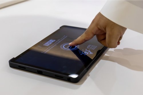 منصة سعودية جديدة تفتح أبواب المكتبات العالمية أمام فئة حُرمت منها لعقود.. وهذه هي المفاجأة!