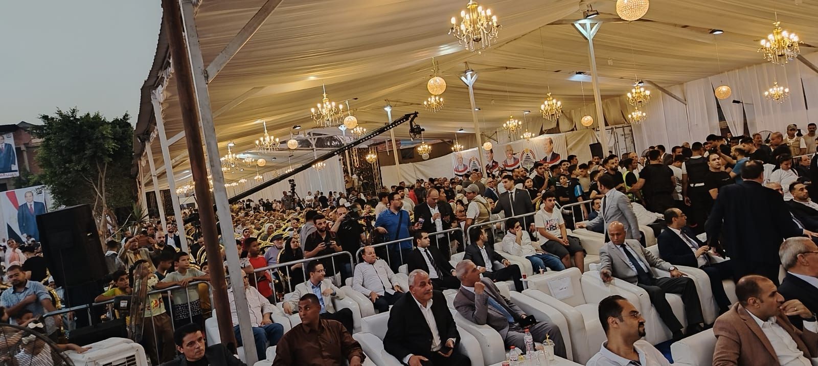 بحضور قيادات ورموز الحزب..انطلاق المؤتمر الجماهيري الحاشد لـ" الجبهة الوطنية" لدعم مرشحي الحزب بمحافظة الغربية - الخليج الان