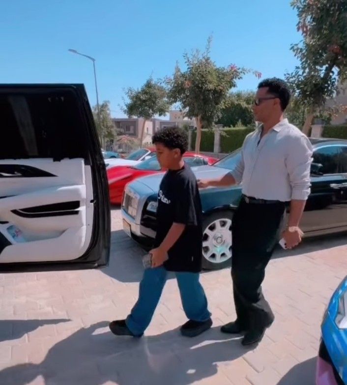 بمشاركة نجله.. محمد رمضان يطرح أغنية الواد طالع لأبوه: يارب احفظ أولادنا وفرحنا بيهم - الخليج الان