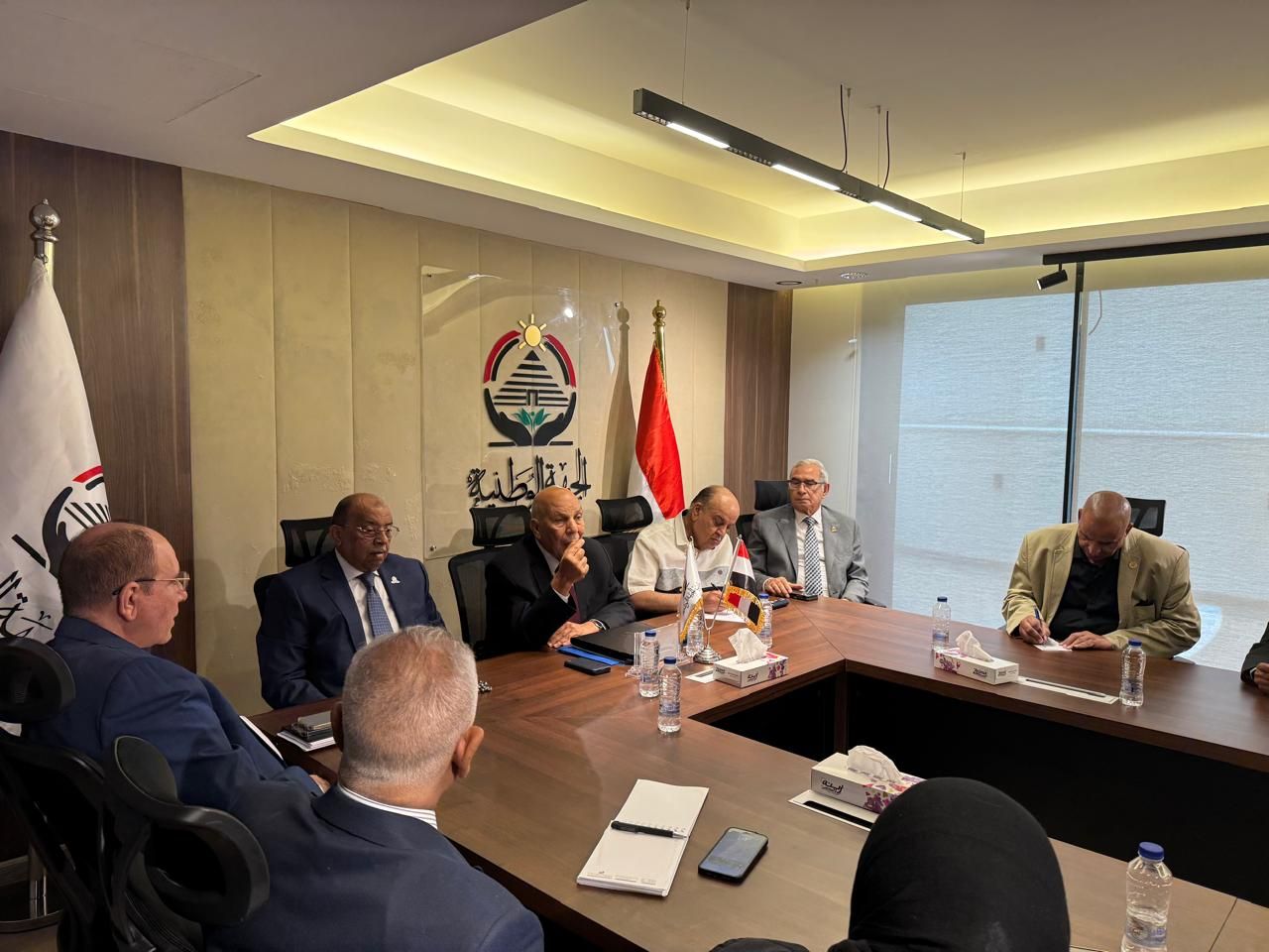 “المجالس المحلية” بحزب الجبهة الوطنية يبحث سبل دعم مرشحي القائمة والفردي استعدادًا للاستحقاق الانتخابي - الخليج الان