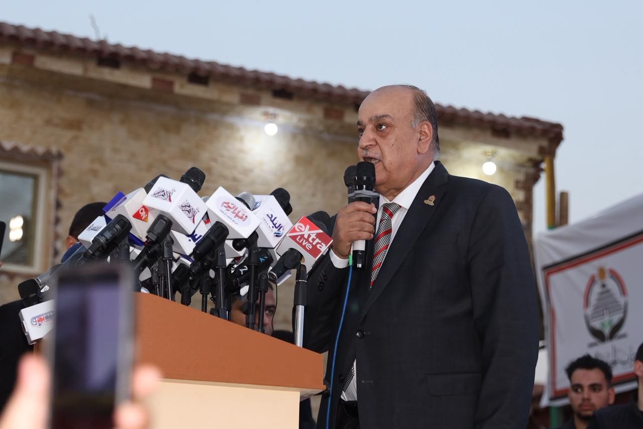 وسط هتافات التأييد.. حزب الجبهة الوطنية يحشد الآلاف في مؤتمر جماهيري بالجيزة - الخليج الان