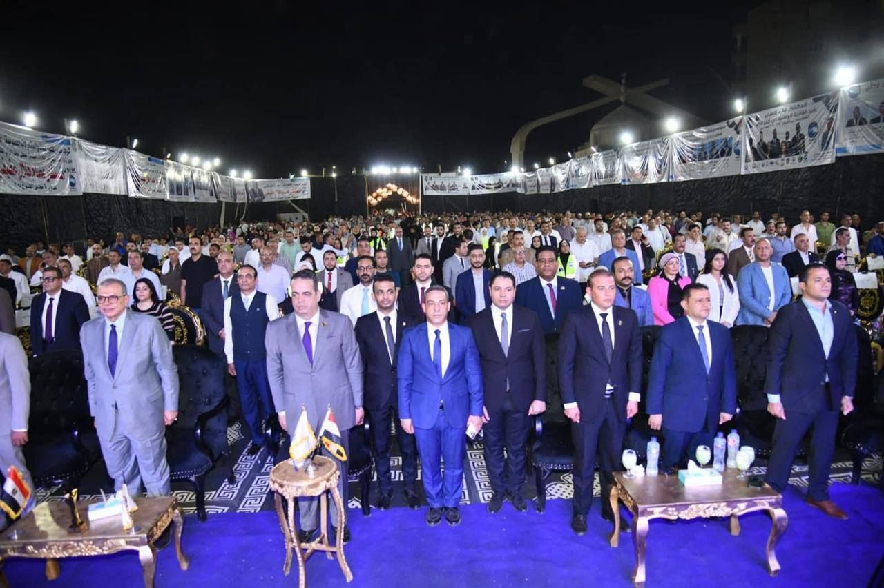 مستقبل وطن» يواصل مؤتمراته الجماهيرية بالجيزة لدعم مرشحيه بانتخابات «الشيوخ» - الخليج الان