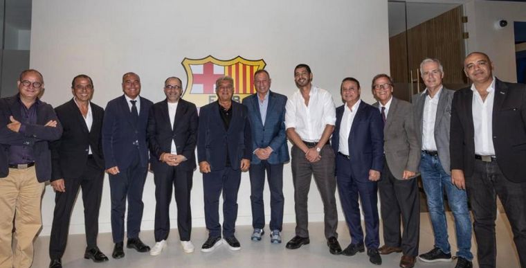 الخطيب يزور برشلونة ويلتقي لابورتا.. ومقترح بمواجهة جديدة في افتتاح ملعب الأهلي - الخليج الان