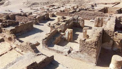 اكتشاف أثري جديد يكشف ملامح التحول الديني في واحات الخارجة - الخليج الان