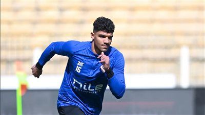 محمد صبحي حارس الزمالك يودع مصطفي شلبي بعد رحيله عن الفريق.. صور - الخليج الان