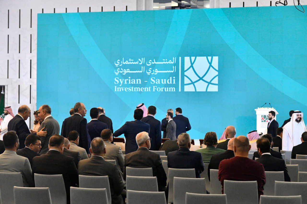 السعودية تستثمر 5 مليارات دولار في سوريا: شراكة استراتيجية لإعادة الإعمار والنهوض الاقتصادي - الخليج الان