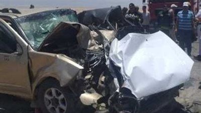 إصابة 3 أشخاص إثر تصادم سيارتين ربع نقل على الطريق الساحلي بشمال سيناء - الخليج الان