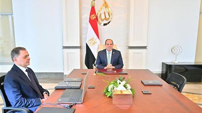 الرئيس السيسي يجتمع بوزير الداخلية اللواء محمود توفيق - الخليج الان