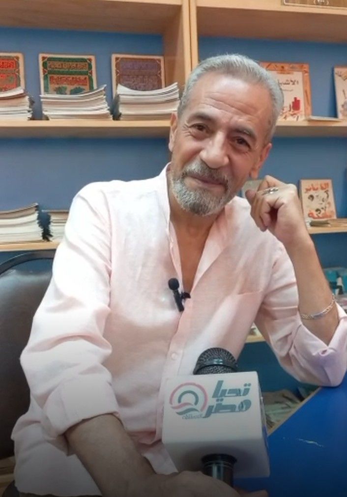 في ذكرى ميلاده.. صبري فواز يتحدث لـ تليجراف الخليج عن أسامة أنور عكاشة: "هيفضل عايش بينا" - الخليج الان