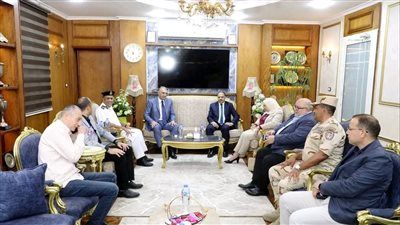 محافظ الشرقية يهنئ مدير الأمن لاستمراره في أداء مهام عمله مساعداً لوزير الداخلية مديراً لأمن الشرقية - الخليج الان