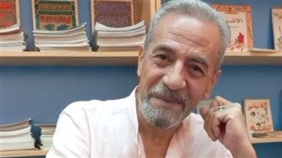 في ذكرى ميلاده.. صبري فواز يتحدث لـ تليجراف الخليج عن أسامة أنور عكاشة: "هيفضل عايش بينا" - الخليج الان