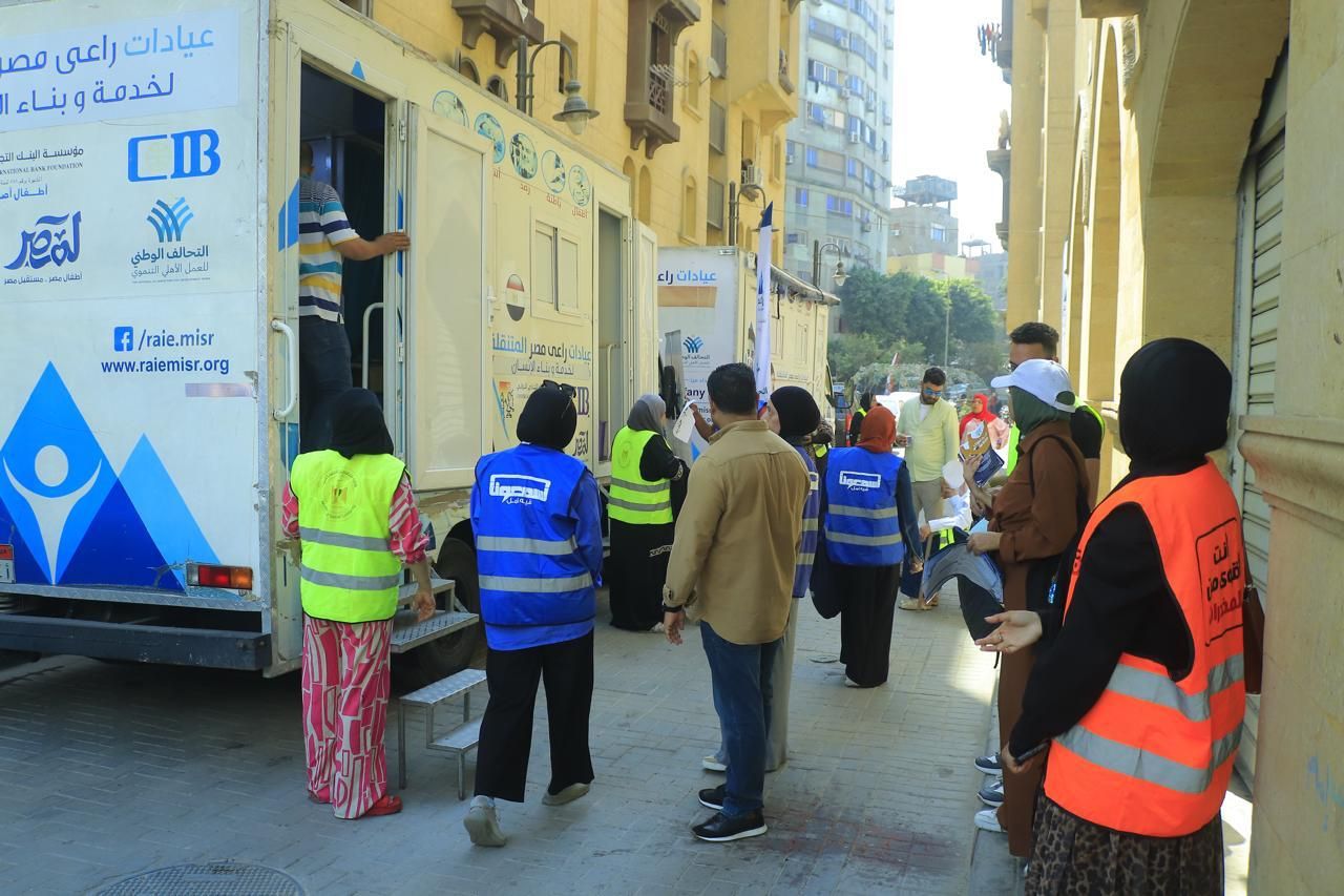 راعي مصر عضو التحالف الوطني تشارك مع وزارة التضامن في تنفيذ قوافل طبية بمشروعات السكن البديل - الخليج الان
