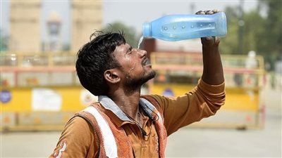 الحرّ يغلق العالم .. العراق يعطّل الدوام وإغلاق مدارس بالهند والعمل عن بعد في اليونان - الخليج الان