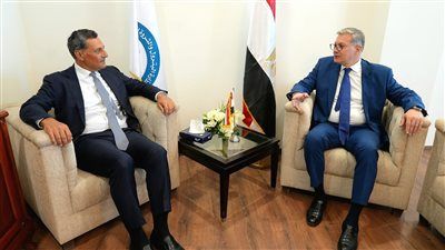 البترول: العلاقات المصرية اليونانية تشهد تعاونا استراتيجيا متناميا - الخليج الان