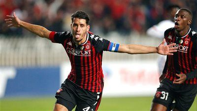 شبيبة القبائل يقطع الطريق علي الأهلي في ضم بلعيد مدافع المنتخب الجزائري - الخليج الان