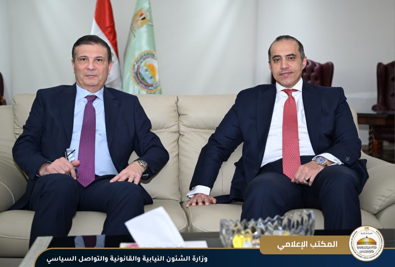 المستشار محمود فوزي يبحث مع وزير الزراعة التعديلات المقترحة على قانون التعاونيات الزراعية - الخليج الان