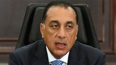 رئيس الوزراء يستعرض نماذج استجابات منظومة الشكاوى الحكومية لعدد من الحالات في قطاعات مختلفة - الخليج الان