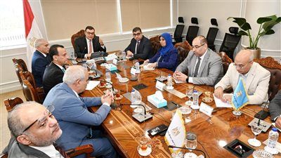 وزير الإسكان يعقد اجتماعًا مع "توريك" للتطوير العقاري لمراجعة مشروعات الشراكة وخطط التسويق - الخليج الان