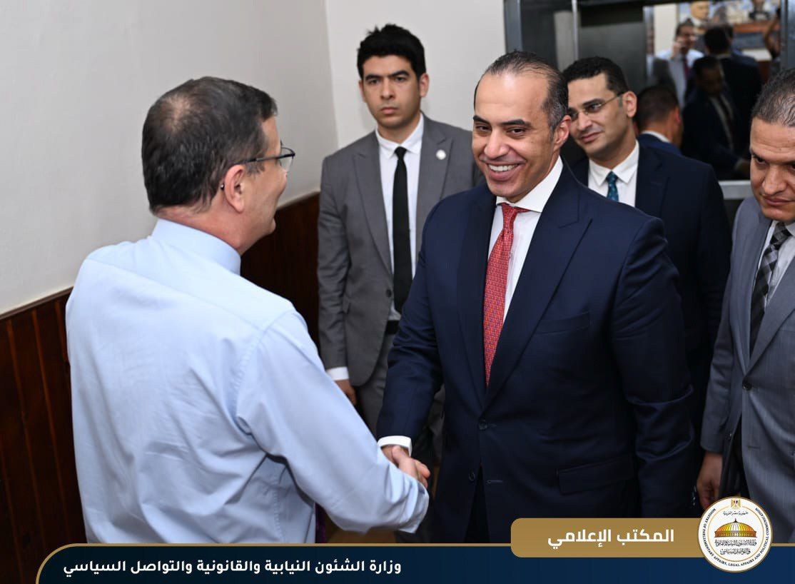 المستشار محمود فوزي يبحث مع وزير الزراعة التعديلات المقترحة على قانون التعاونيات الزراعية - الخليج الان