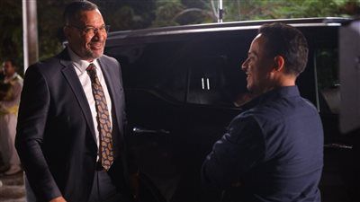 عمرو عبد الجليل في المستشفى ودرة بالحجاب.. صور جديدة من كواليس فيلم الست لما بطولة يسرا - الخليج الان