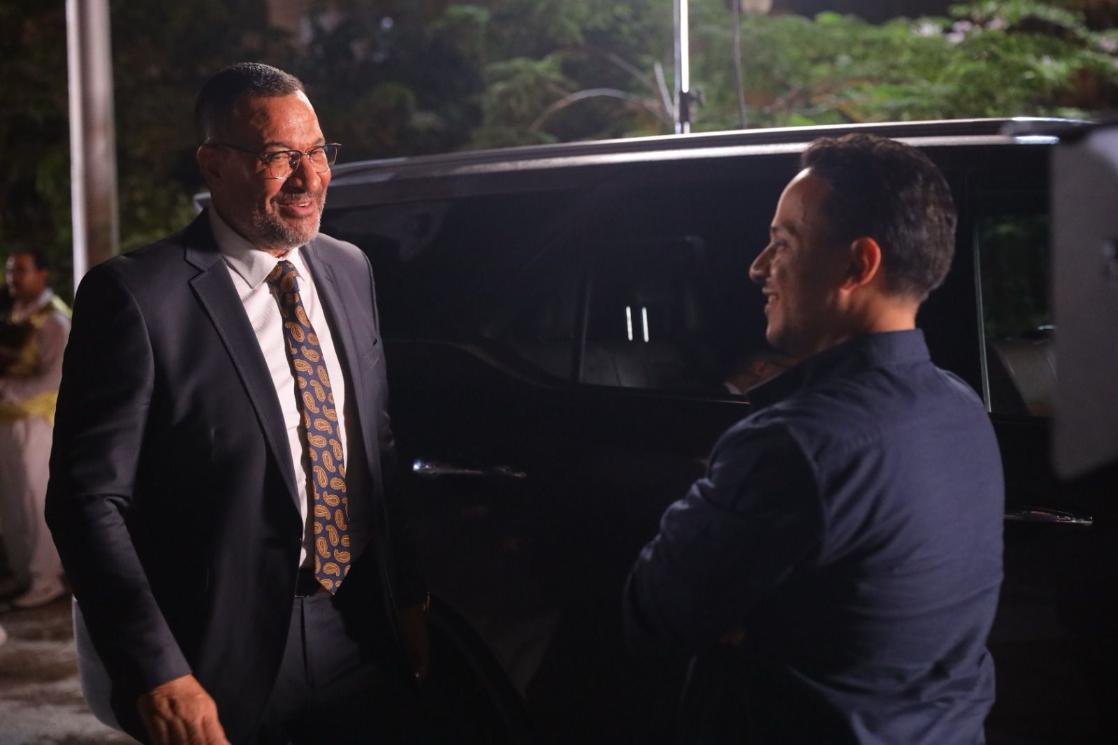 عمرو عبد الجليل في المستشفى ودرة بالحجاب.. صور جديدة من كواليس فيلم الست لما بطولة يسرا - الخليج الان