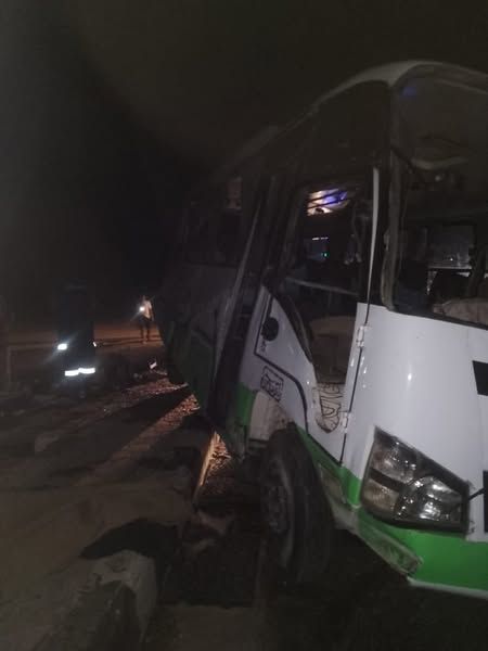 بالصور.. ننشر أسماء ضحايا حادث انقـ ـلاب ميني باص على الصحراوي الشرقي بالمنيا - الخليج الان