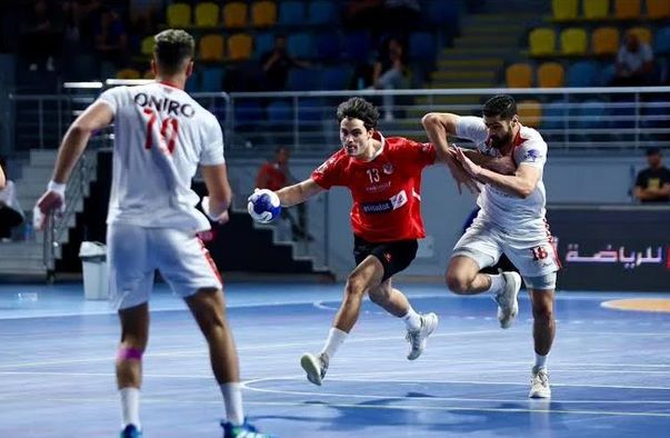 الأهلي والزمالك يستعدان لانطلاق دوري اليد.. صفقات جديدة وطموحات متجددة - الخليج الان