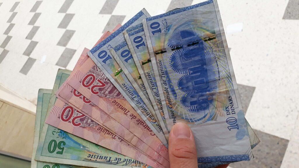 خطوة طال انتظارها.. رواتب موظفي الدولة في تونس هتزيد رسميا من سبتمبر 2025