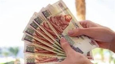 احسب مرتبك..الحكومة تصرف مرتبات اغسطس بالزيادة - الخليج الان