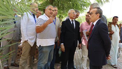 رئيس جامعة المنيا يلتقي الأطقم الطبية بمستشفيي الكبد والعيون استعدادًا لزيارة لجان الاعتماد والرقابة الصحية - الخليج الان