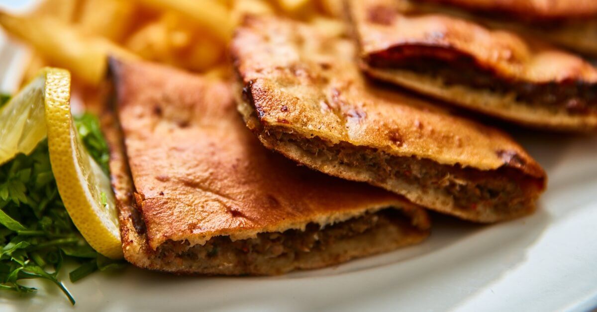 أكل الشارع في البيت.. طريقة عمل الحواوشي الإسكندراني سخن وطري