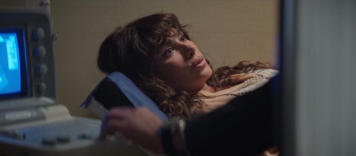 مسلسل 220 يوم.. صبا مبارك تحارب من أجل الحياة... وكريم فهمي يكتب نهايته بيده - الخليج الان