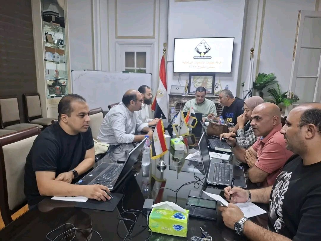 غرفة عمليات تنسيقية شباب الأحزاب والسياسيين تستمر في متابعة تصويت المصريين بالخارج في انتخابات مجلس الشيوخ - الخليج الان