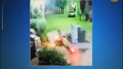 الداخلية تكشف ملابسات اصطدام سيارة ربع نقل بشخصين بالغربية وفرار السائق - الخليج الان