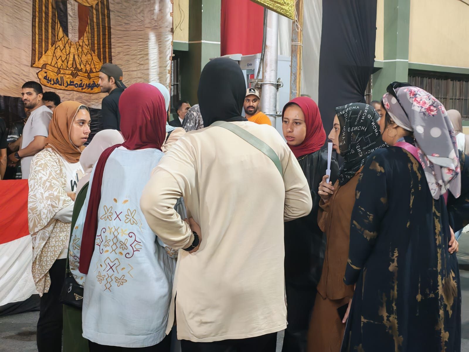 قبل غلق صناديق الاقتراع.. تزايد الإقبال في الساعات الأخيرة من التصويت - الخليج الان